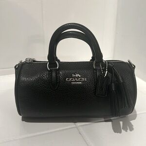 NWT COACH Black Handbag Round with removable strap.